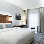 ホテル Courtyard 4*