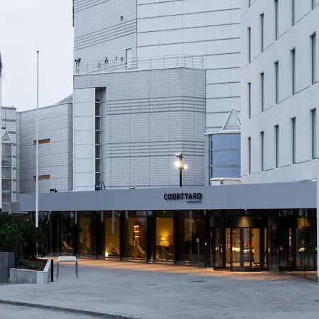 Отель Courtyard 4*