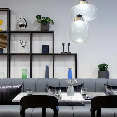 Отель Courtyard 4*