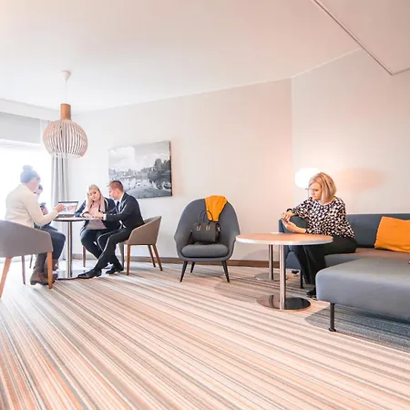 Courtyard 4* Тампере