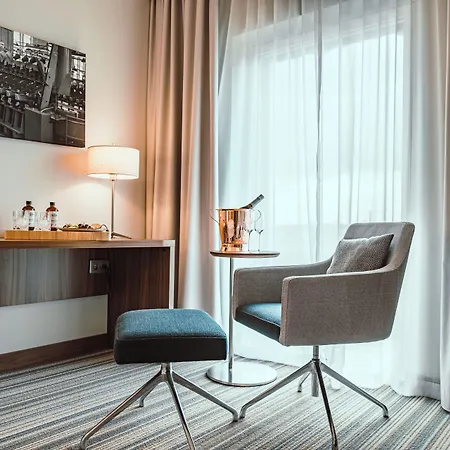Отель Courtyard 4*