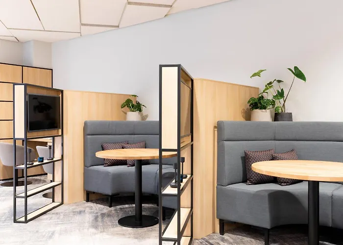 מלון Courtyard 4*