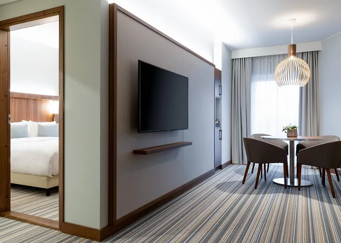 מלון Courtyard טמפרה