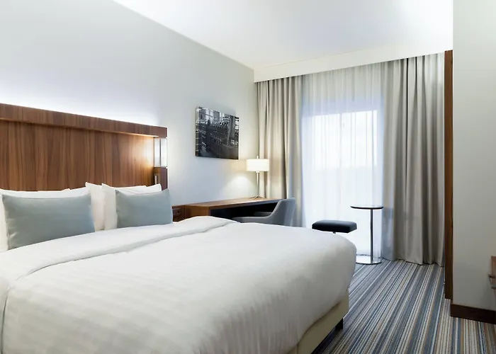 מלון Courtyard 4*